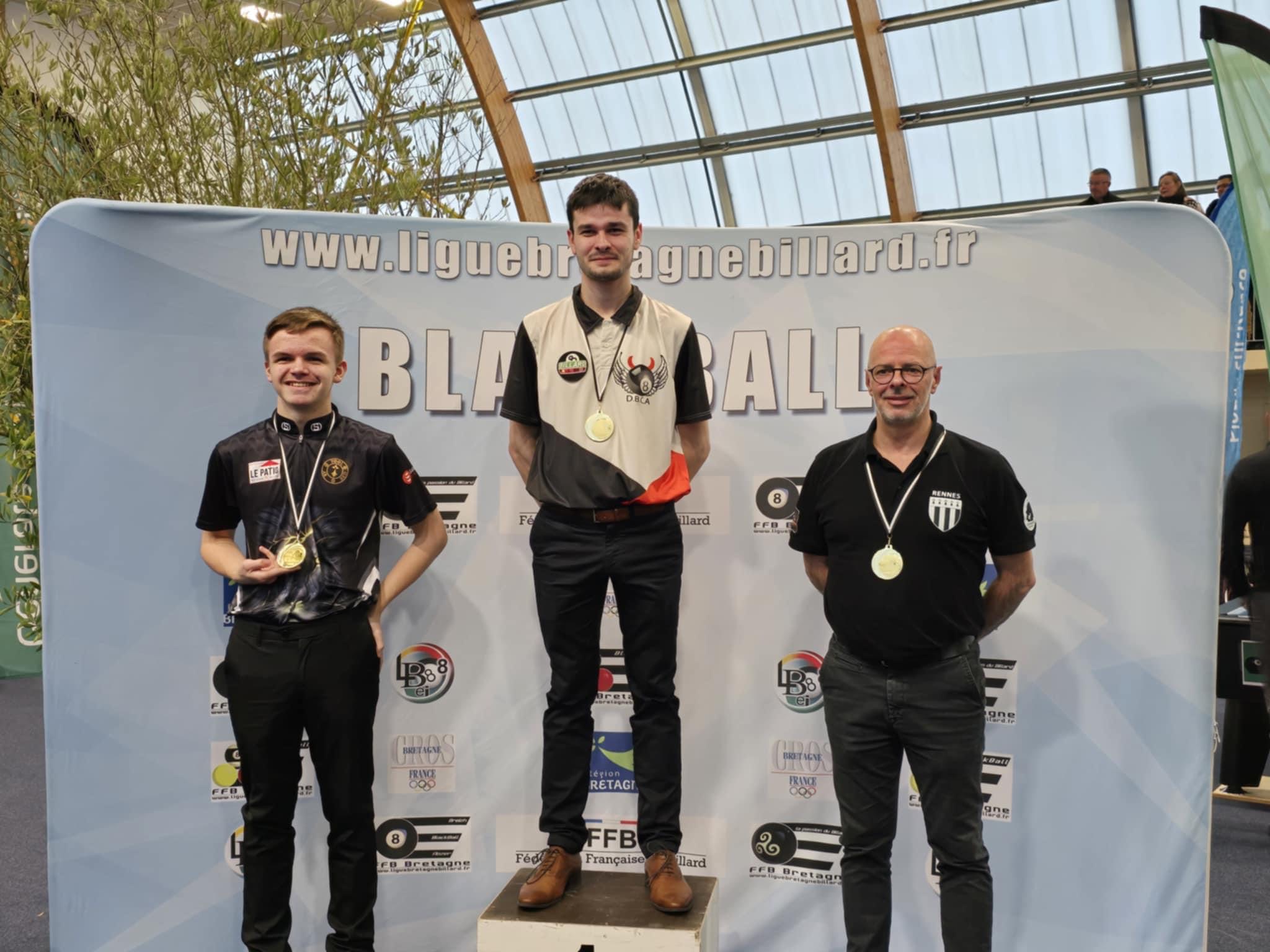 Podium BBET à Pleslin-Trigavou : vainqueur, Damien Joly, finaliste, Calvin Creach, demi-finalistes Eric Trottel et Franck Bellier