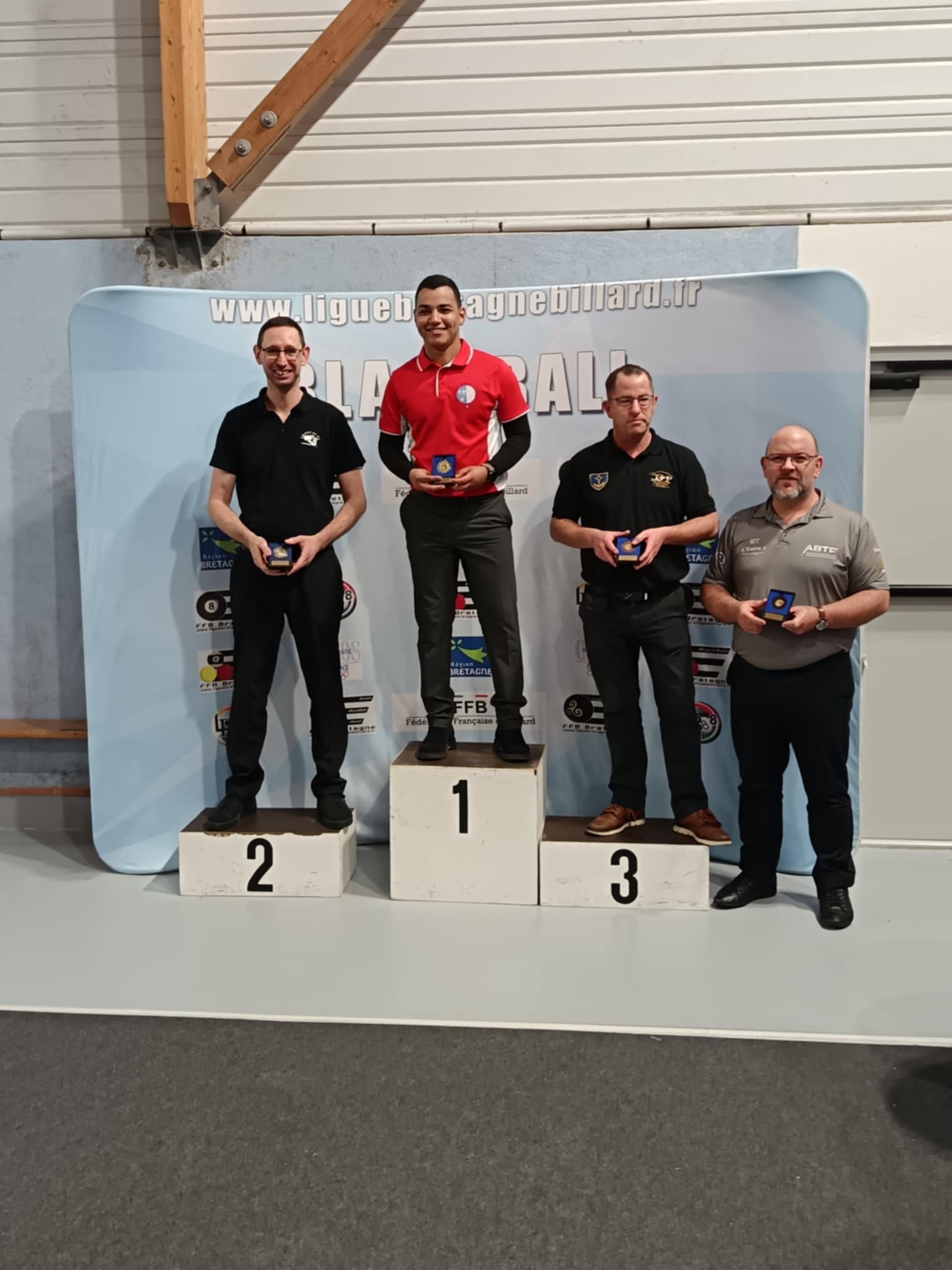 Podium Mixte à Guidel, de gauche à droite, Ludovic Abjean, Hicham Mekkawi, Mickaël Guillou, Anthony Di Rosa